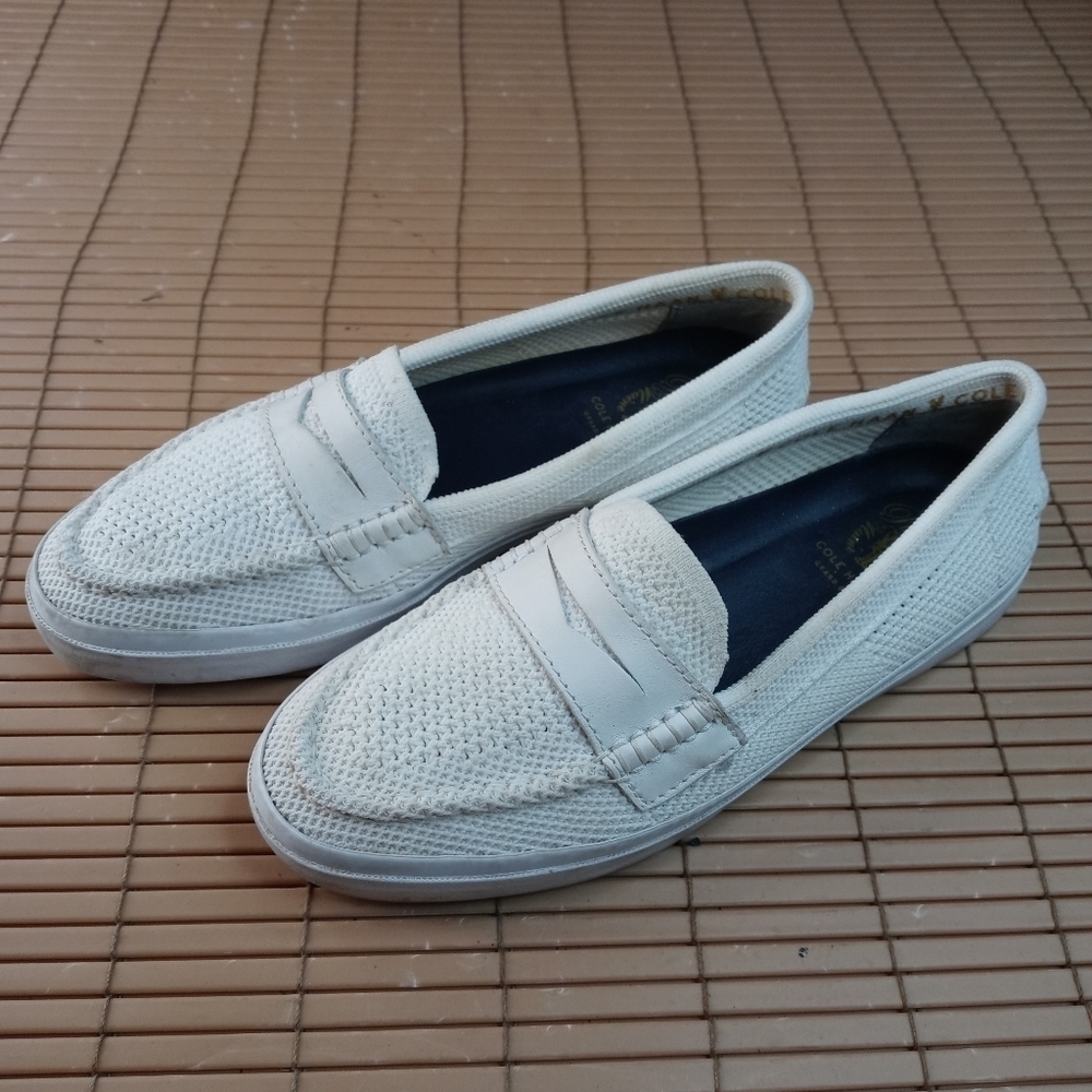 Cole Haan Grand Os Womens Size 7 B Pinch Penny Loafer white leather and fabric.